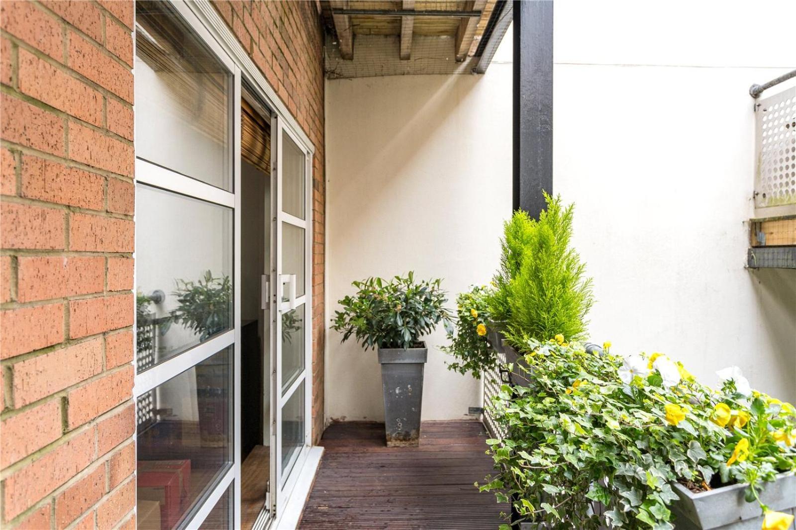 Chic 2 Bed Apartment Near Camden Market Free Wifi By City Stay Aparts London Exterior photo